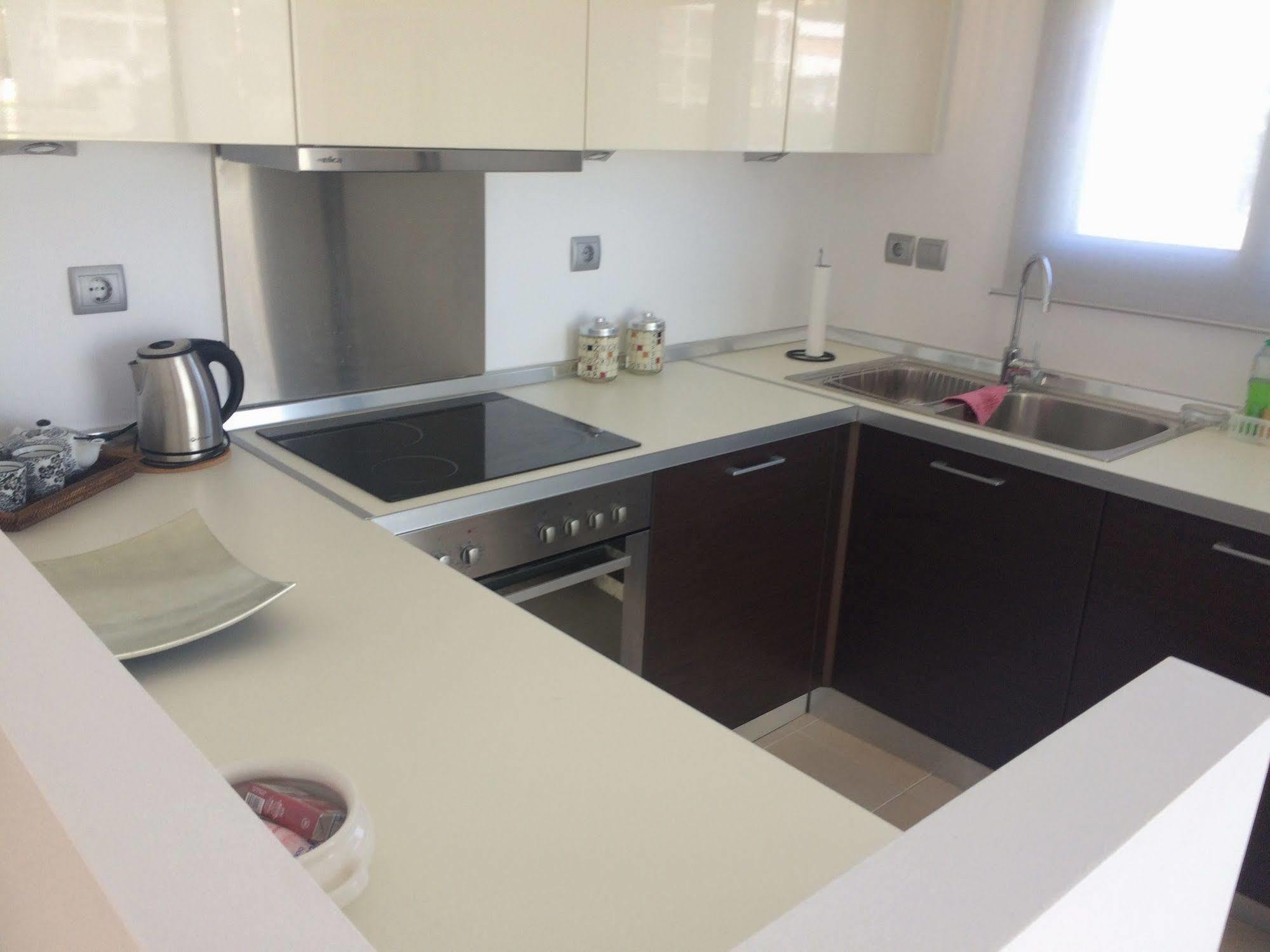 Rvg Rania House With Pool Apartment Порто Хели Екстериор снимка
